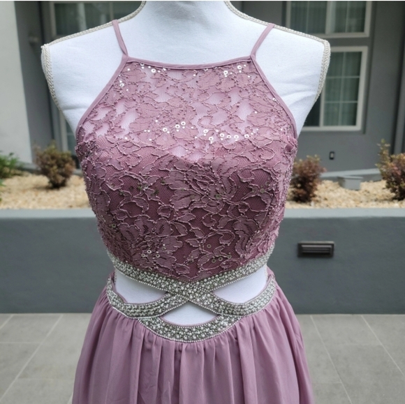 Lilac ✦ Silver Sequin Lace Gown ✦ w/ Cutout Waist Sweetheart Neckline Sz 3 NWT - Picture 5 of 17
